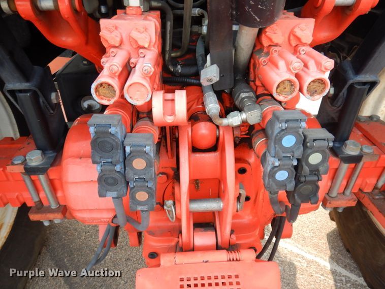 image for item DJ6790 2000 New Holland TS100  tractor