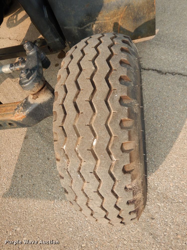 image for item DJ6791 2004 New Holland TS115A  tractor