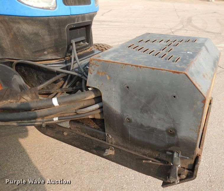 image for item DJ6791 2004 New Holland TS115A  tractor