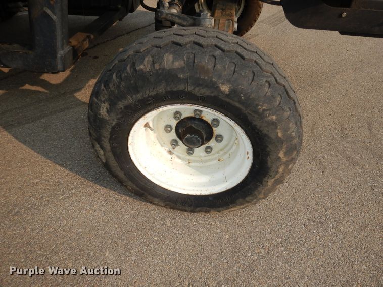 image for item DJ6791 2004 New Holland TS115A  tractor