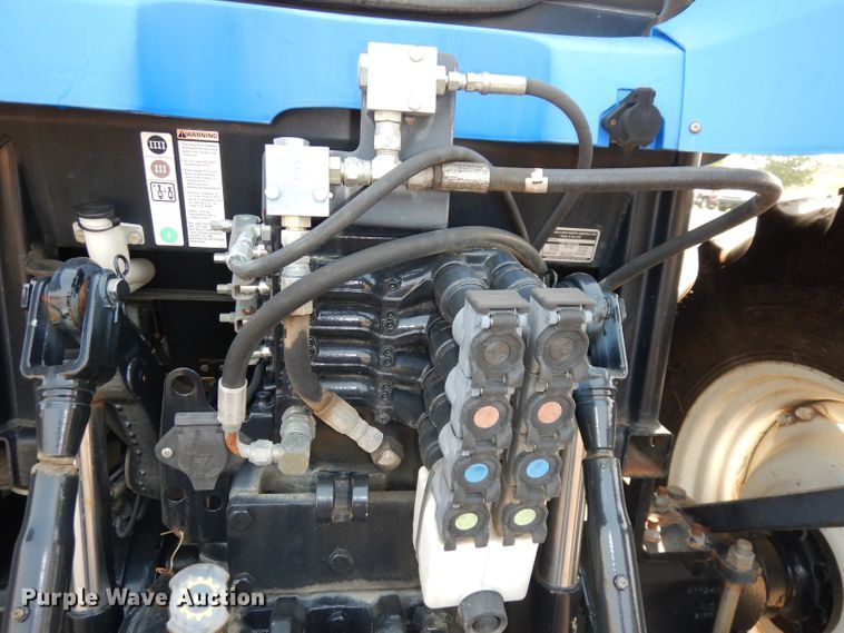 image for item DJ6791 2004 New Holland TS115A  tractor