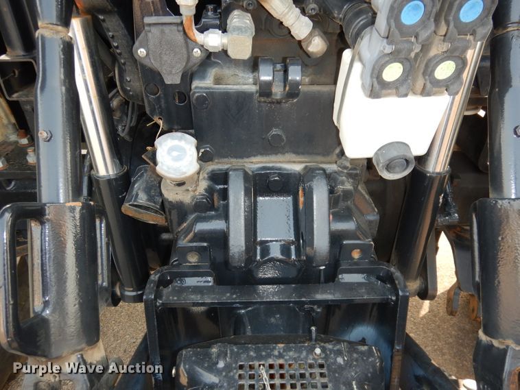 image for item DJ6791 2004 New Holland TS115A  tractor