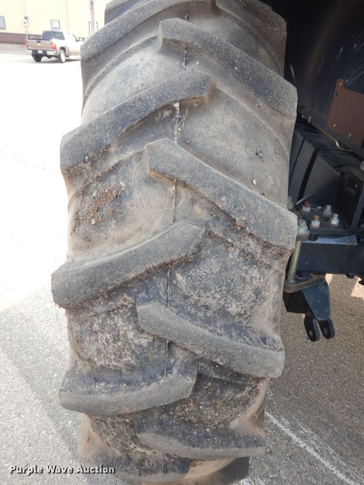 image for item DJ6791 2004 New Holland TS115A  tractor