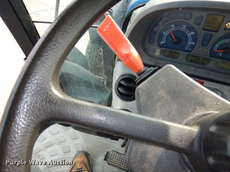 image for item DJ6791 2004 New Holland TS115A  tractor