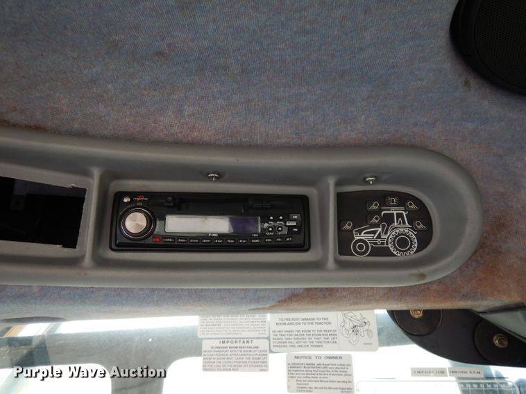 image for item DJ6791 2004 New Holland TS115A  tractor