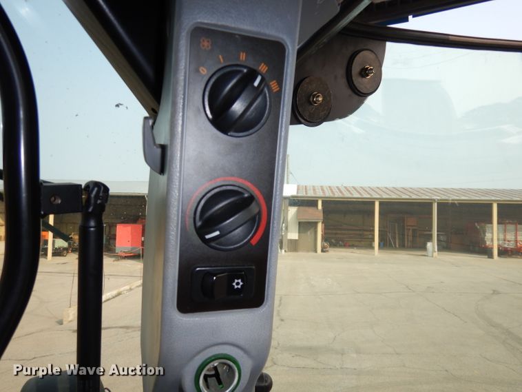 image for item DJ6791 2004 New Holland TS115A  tractor