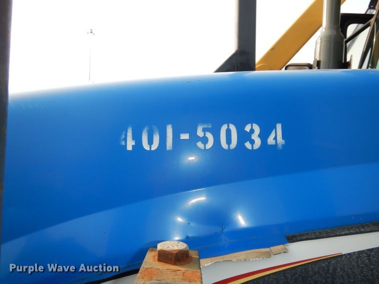 image for item DJ6791 2004 New Holland TS115A  tractor