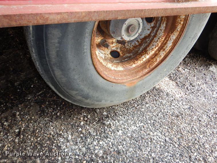 image for item DJ6796 2004 Landoll 345 tilt deck equipment trailer