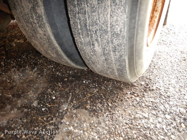 image for item DJ6796 2004 Landoll 345 tilt deck equipment trailer