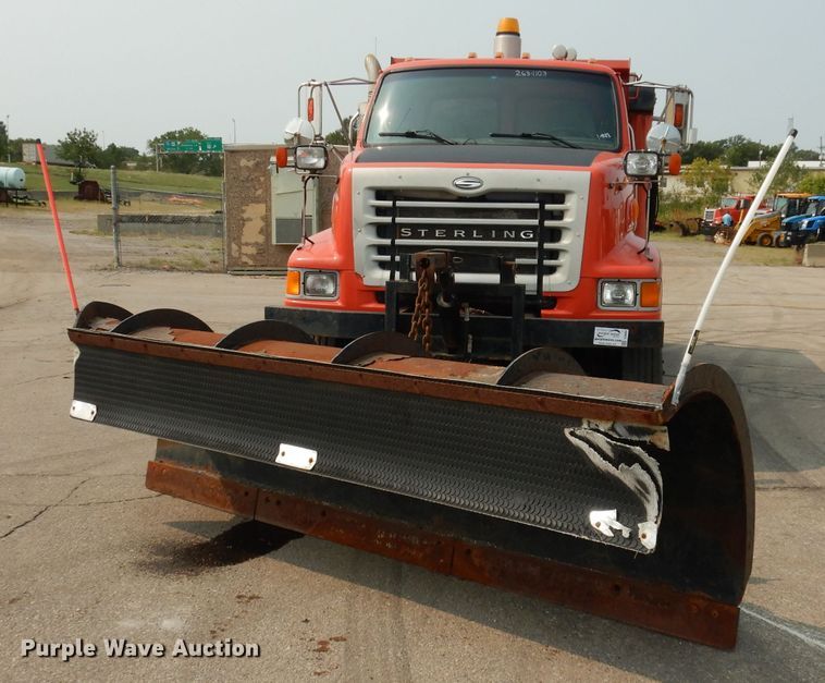 image for item DJ6800 2003 Sterling LT7500  dump truck
