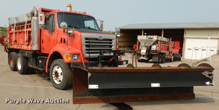 image for item DJ6800 2003 Sterling LT7500  dump truck