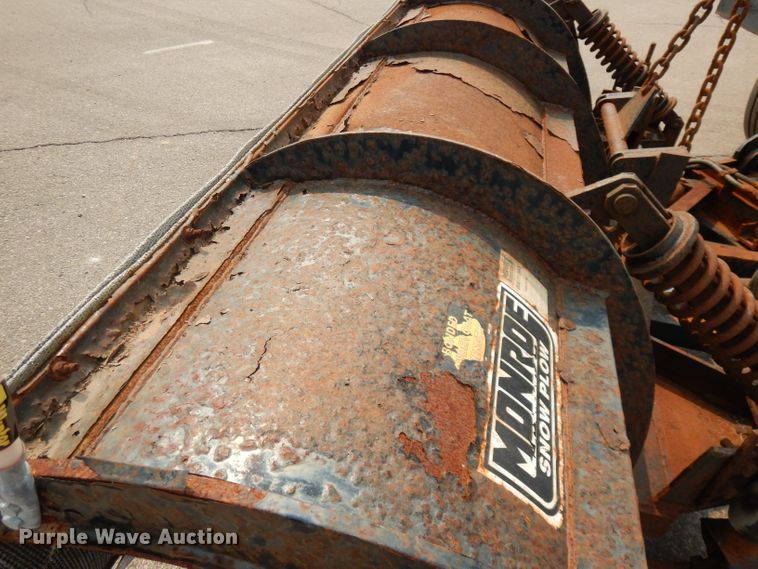 image for item DJ6800 2003 Sterling LT7500  dump truck