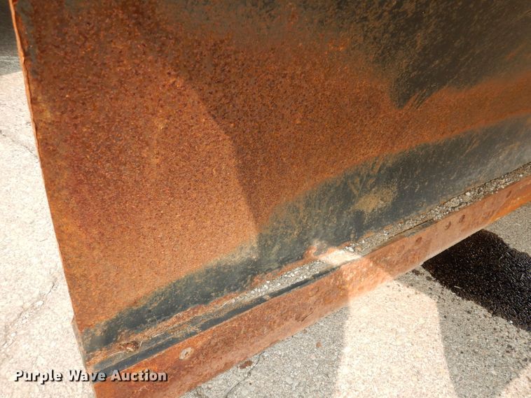 image for item DJ6800 2003 Sterling LT7500  dump truck