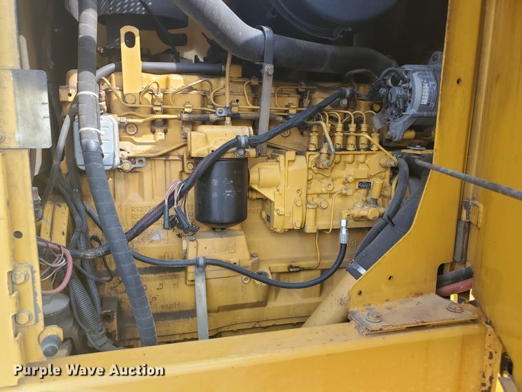 image for item EY9573 2001 John Deere 770CH  motor grader