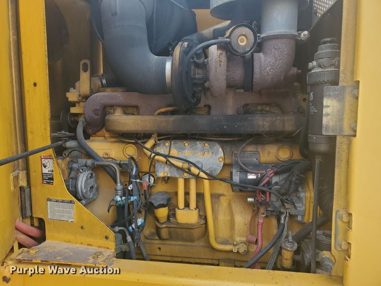 image for item EY9573 2001 John Deere 770CH  motor grader