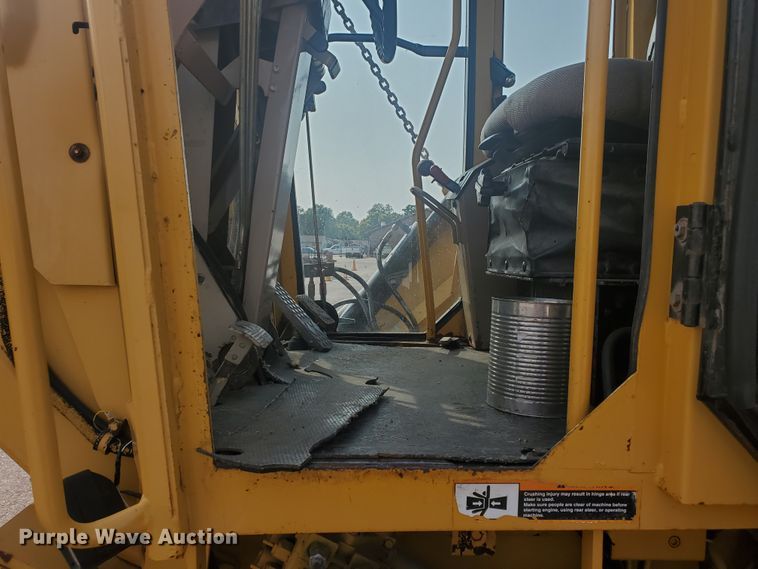 image for item EY9573 2001 John Deere 770CH  motor grader