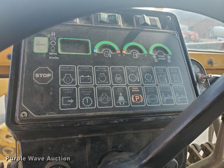 image for item EY9573 2001 John Deere 770CH  motor grader