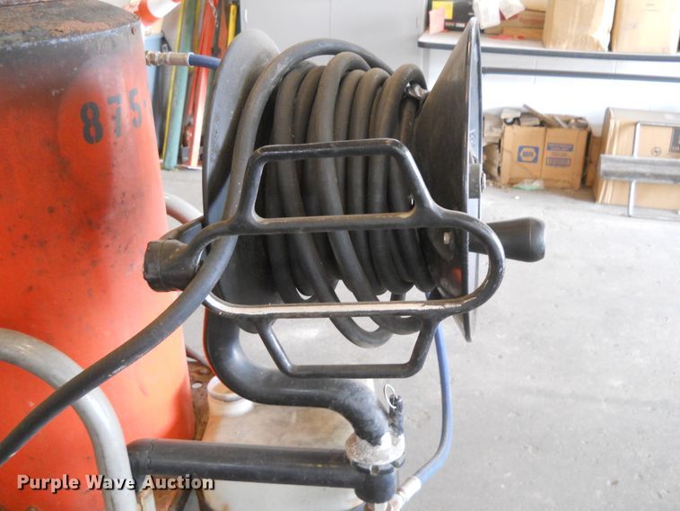 image for item EY9581 2009 Alkota 420X4 pressure washer