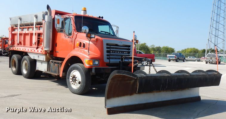 image for item FR9078 2003 Sterling LT7501  dump truck