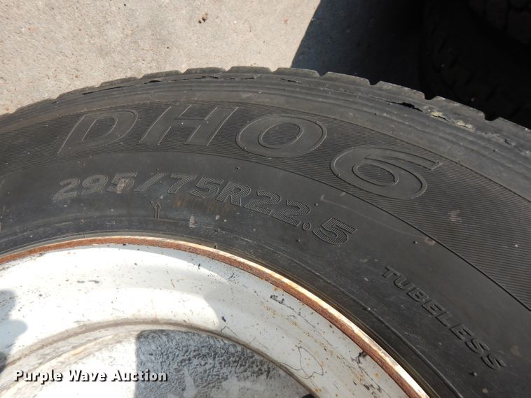 image for item FR9078 2003 Sterling LT7501  dump truck