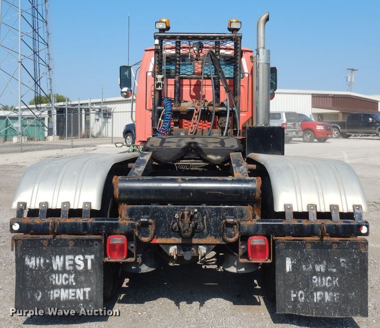 image for item FR9079 2002 Sterling LT9500  semi truck