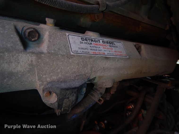 image for item FR9079 2002 Sterling LT9500  semi truck