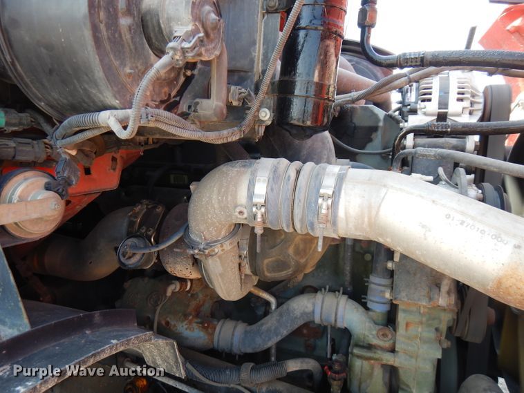 image for item FR9079 2002 Sterling LT9500  semi truck