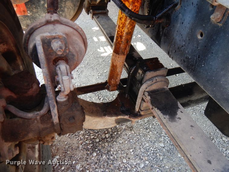 image for item FR9079 2002 Sterling LT9500  semi truck