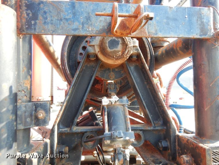 image for item FR9079 2002 Sterling LT9500  semi truck