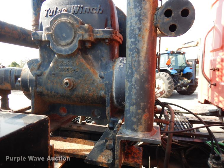 image for item FR9079 2002 Sterling LT9500  semi truck