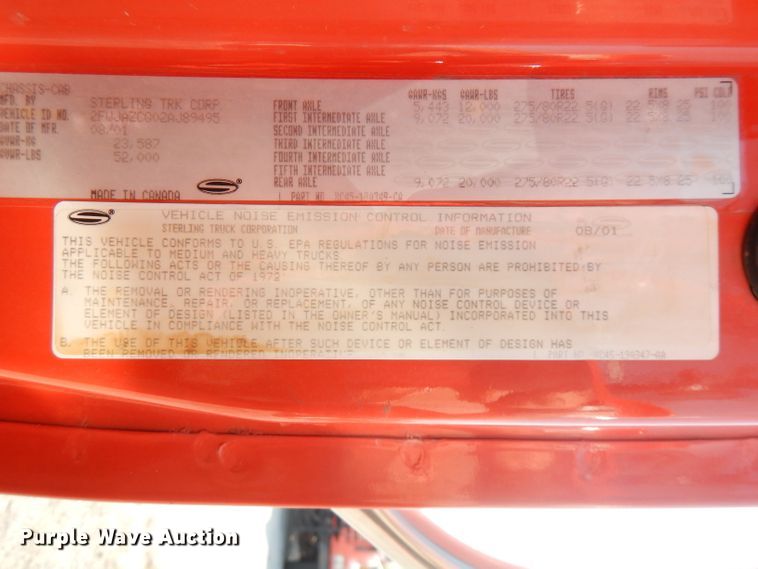 image for item FR9079 2002 Sterling LT9500  semi truck