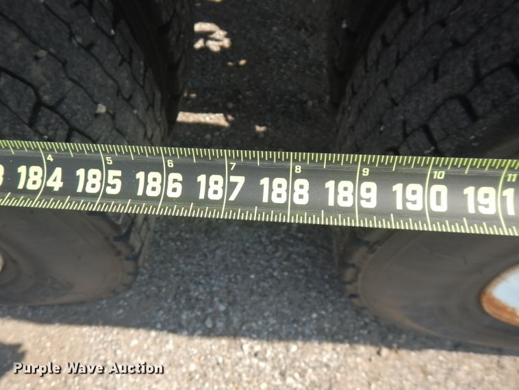 image for item FR9079 2002 Sterling LT9500  semi truck