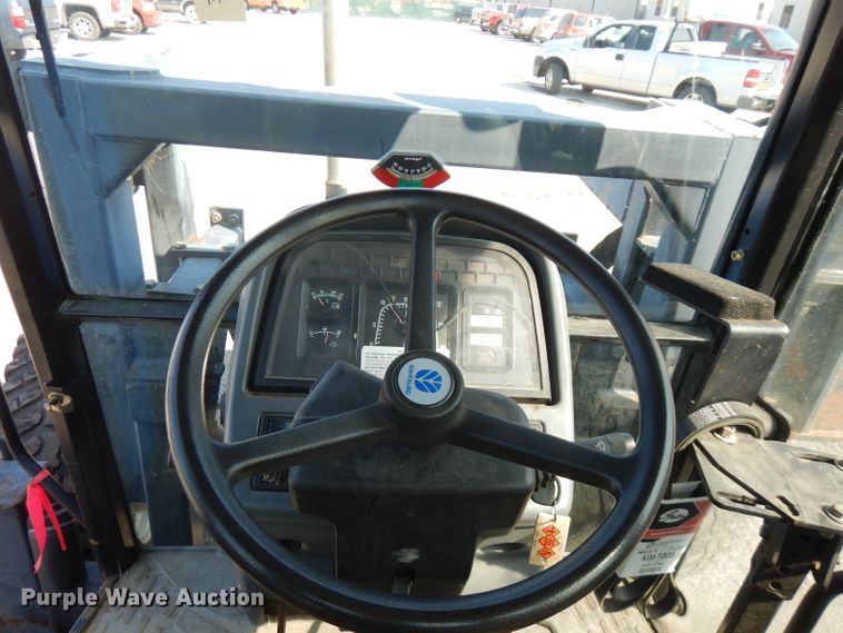 image for item FR9081 2001 New Holland TS100  4WD tractor