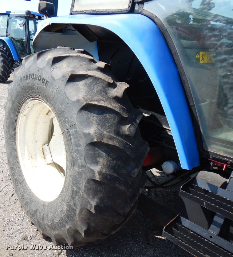 image for item FR9081 2001 New Holland TS100  4WD tractor