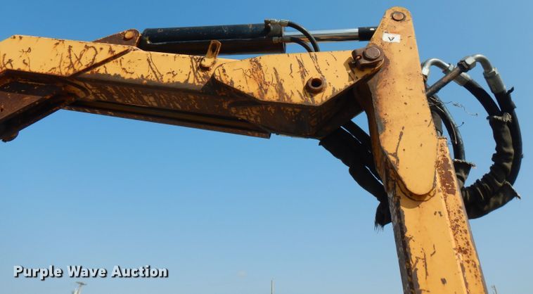 image for item FR9081 2001 New Holland TS100  4WD tractor