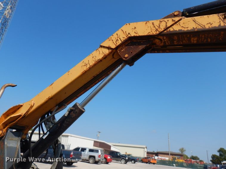 image for item FR9081 2001 New Holland TS100  4WD tractor