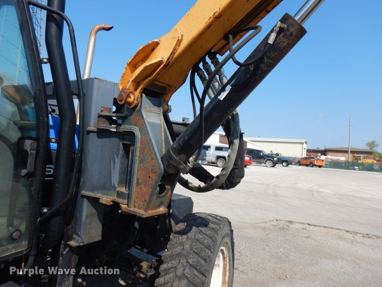 image for item FR9081 2001 New Holland TS100  4WD tractor