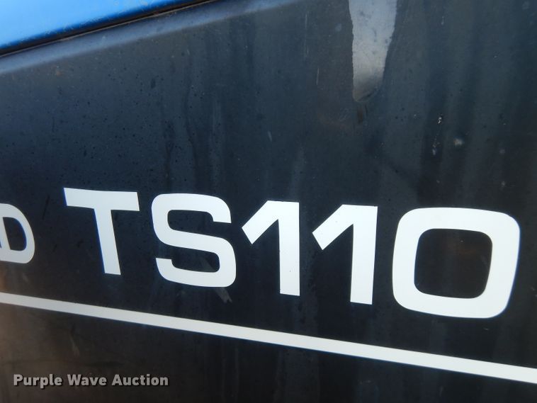 image for item FR9081 2001 New Holland TS100  4WD tractor