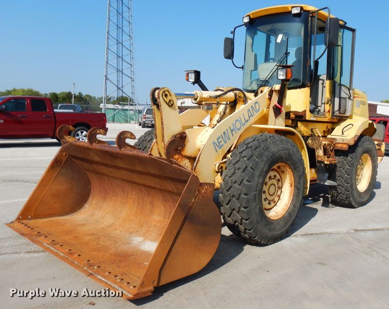 image for item FR9082 2005 New Holland LW110B  wheel loader