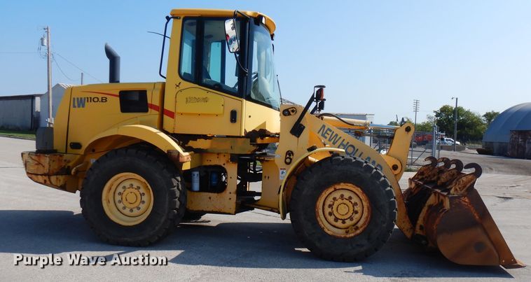 image for item FR9082 2005 New Holland LW110B  wheel loader