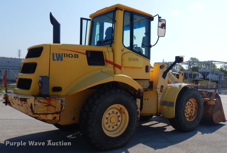 image for item FR9082 2005 New Holland LW110B  wheel loader