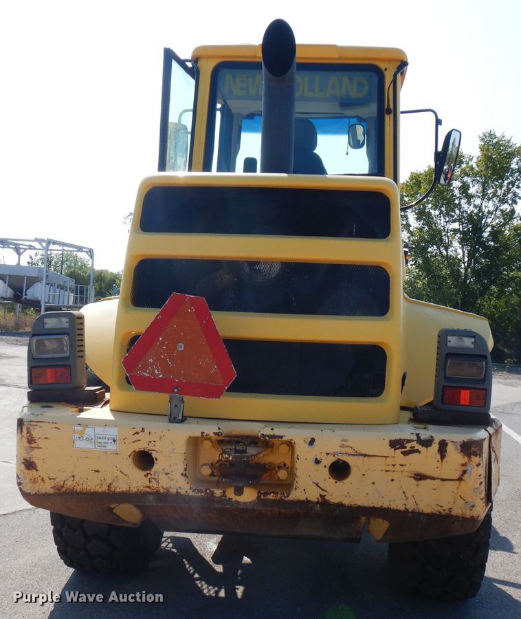 image for item FR9082 2005 New Holland LW110B  wheel loader