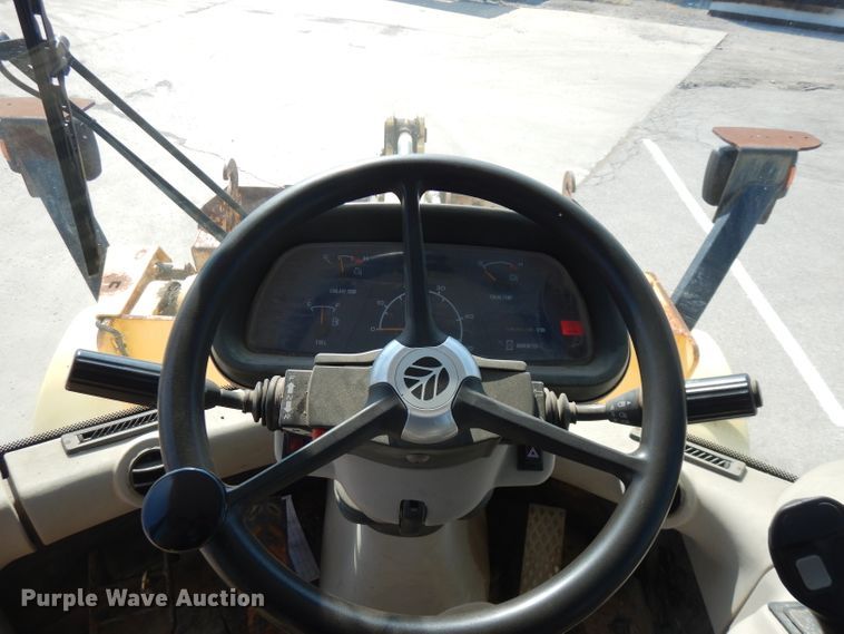 image for item FR9082 2005 New Holland LW110B  wheel loader