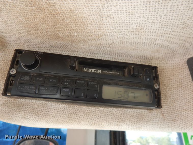 image for item FR9082 2005 New Holland LW110B  wheel loader