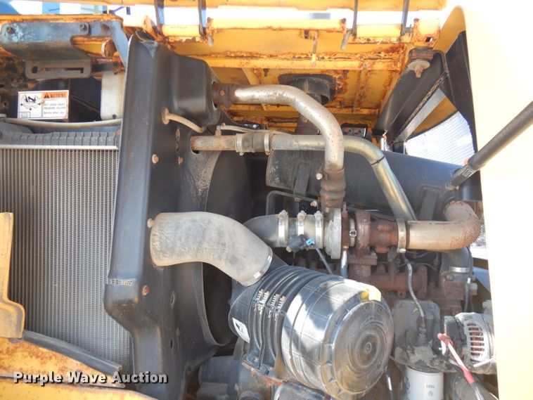 image for item FR9082 2005 New Holland LW110B  wheel loader