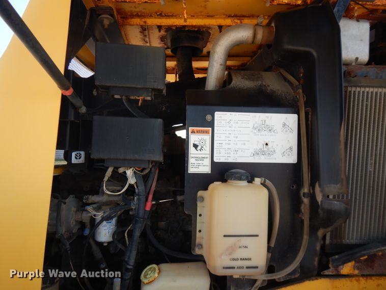 image for item FR9082 2005 New Holland LW110B  wheel loader