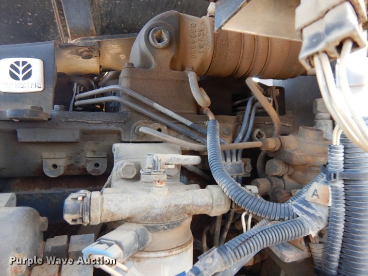 image for item FR9082 2005 New Holland LW110B  wheel loader