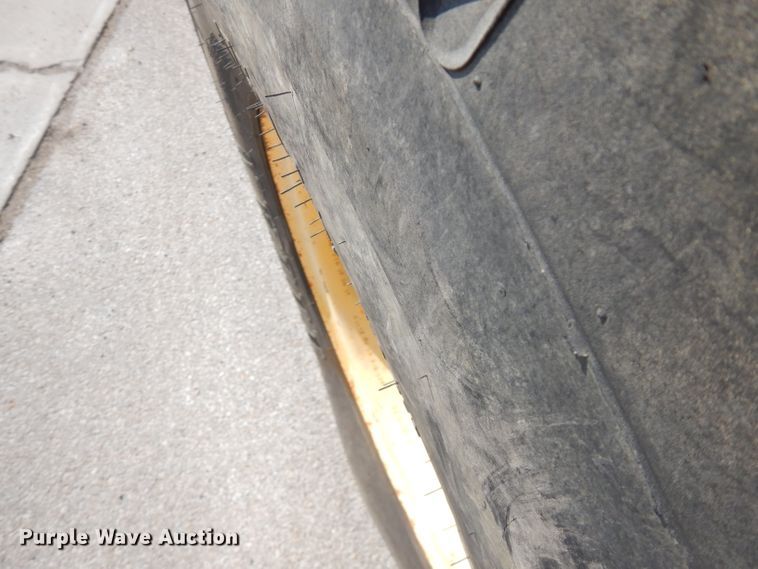 image for item FR9082 2005 New Holland LW110B  wheel loader