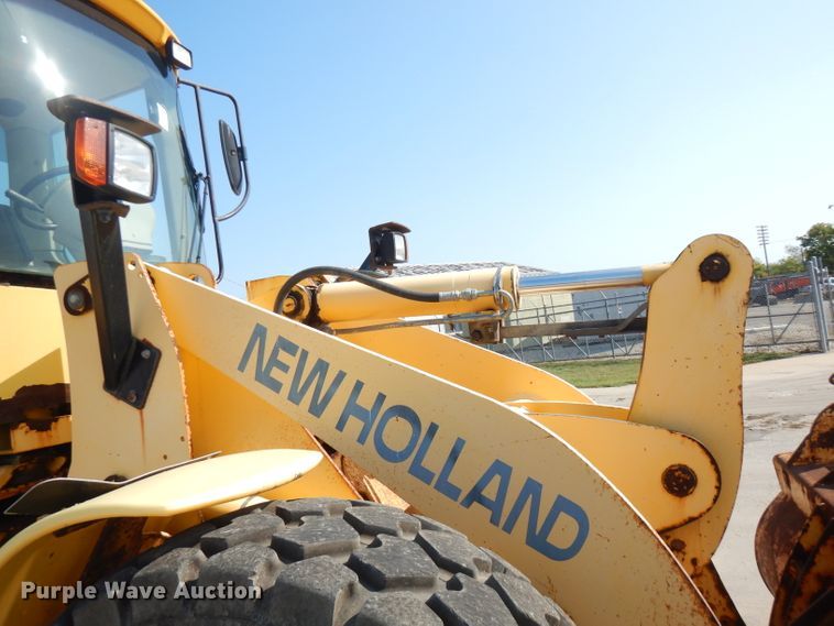 image for item FR9082 2005 New Holland LW110B  wheel loader