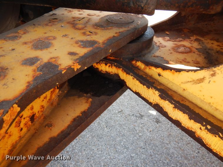 image for item FR9082 2005 New Holland LW110B  wheel loader